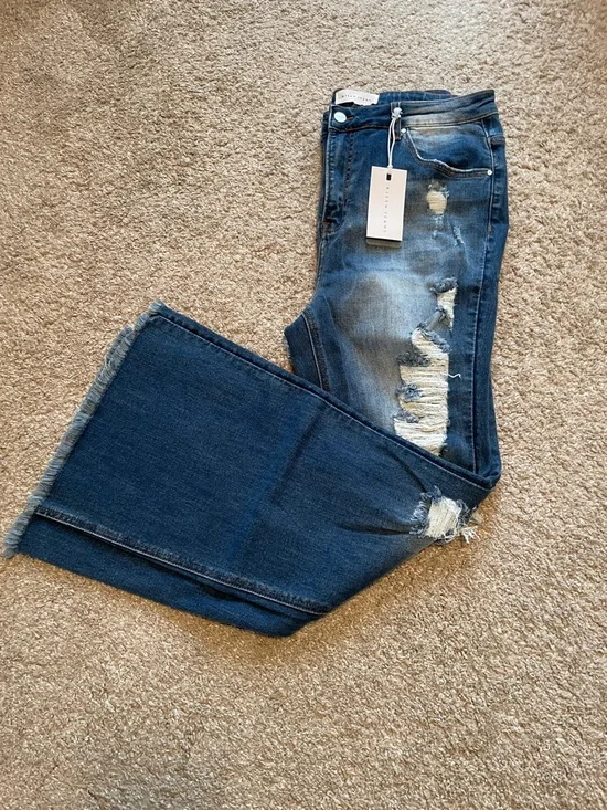 Risen Women's Distressed Flare Jeans in Medium Blue, 1XL - Picture 8 of 9